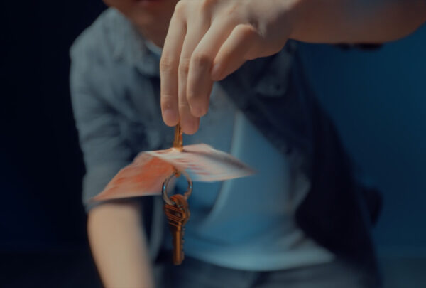 QUANTUM KEY by Calvin Liew - Imagen 3