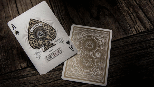Artisan Playing Cards (White) by theory11 - Imagen 3
